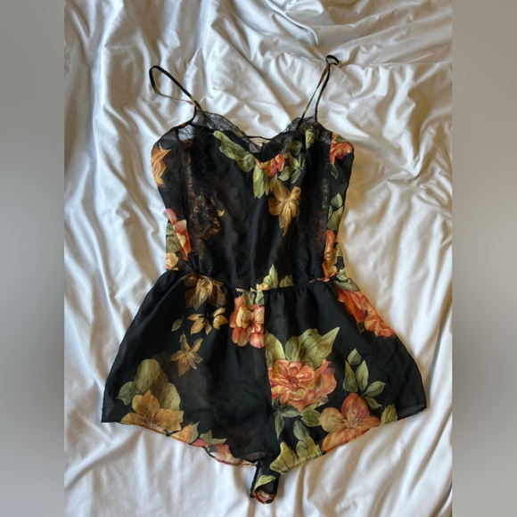 Flora Nikrooz Black Floral Bodysuit - Picture 1 of 4